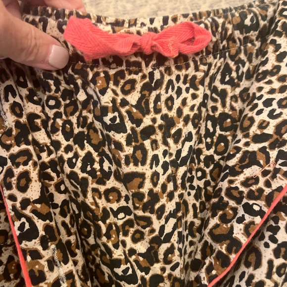 2 piece adorable Northern Nights Pajama set, size 1x cheeta style - Picture 7 of 10